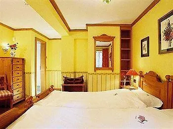 Stresov Villa *