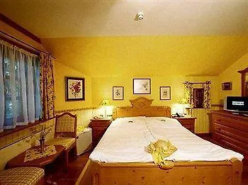 Villa Stresov *